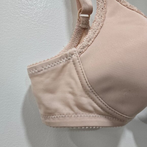 Wonderbra 2 Ways to Wear Underwire Bra 32A - Picture 3 of 8